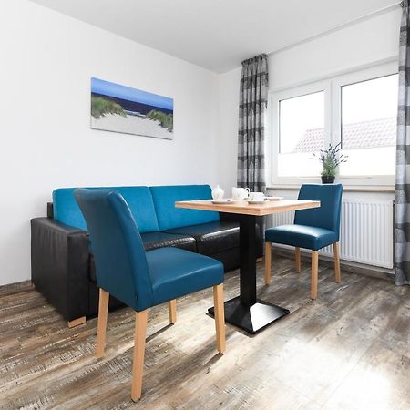 Haus Zur Moewe Mit Fruehstuecksoption Apartamento Bensersiel Exterior foto