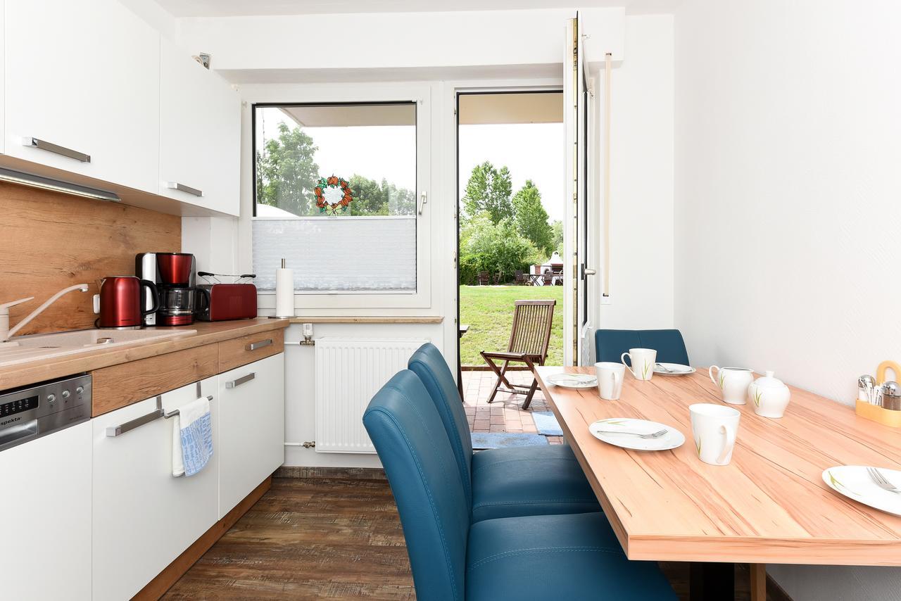 Haus Zur Moewe Mit Fruehstuecksoption Apartamento Bensersiel Exterior foto